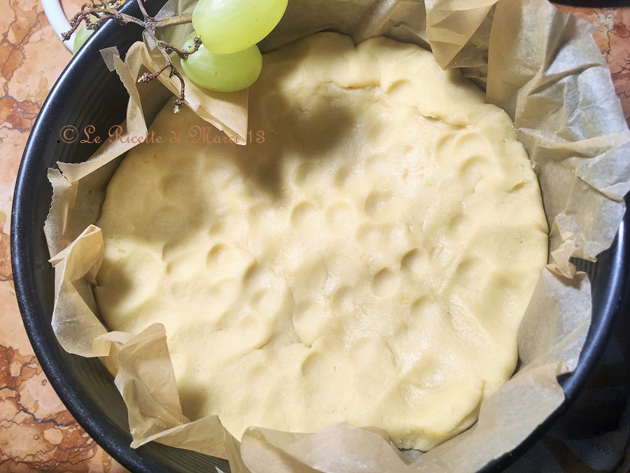 Tarta blanda con uva