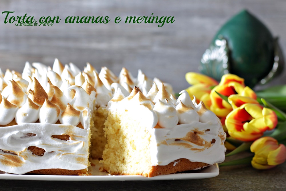 Tarta con piña y merengue