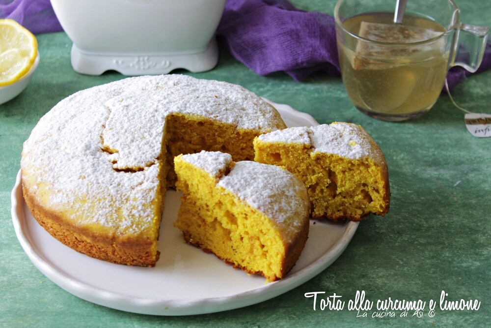 Tarta de cúrcuma y limón