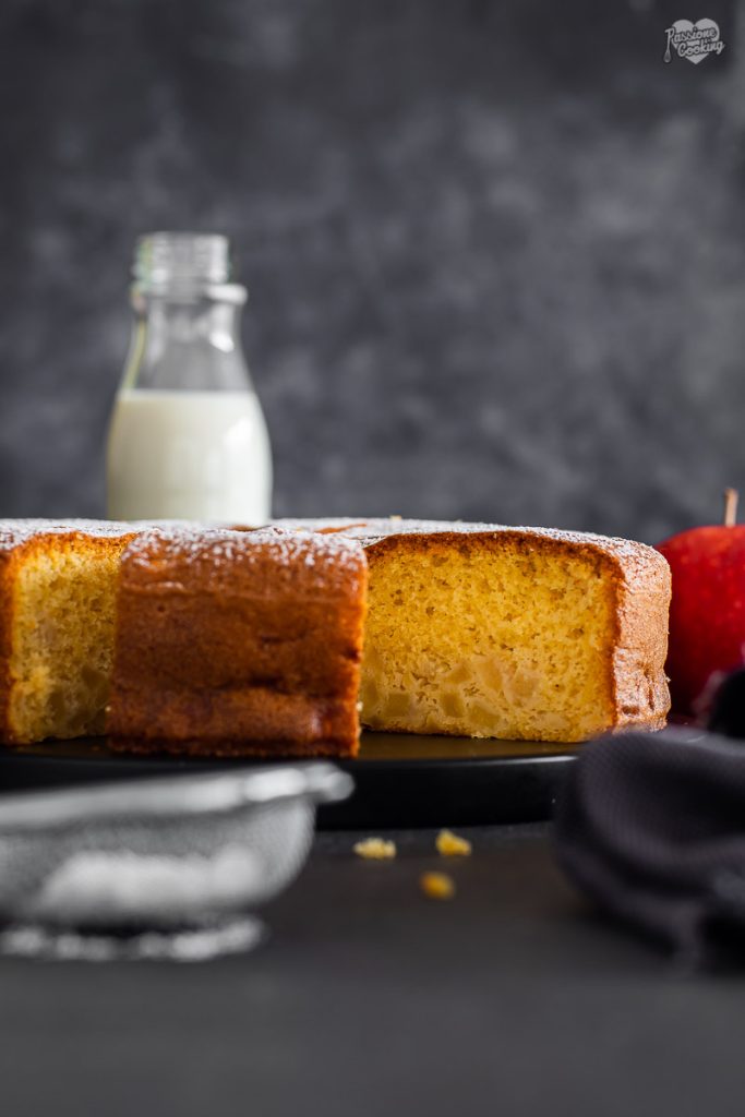 Tarta de leche caliente con manzanas