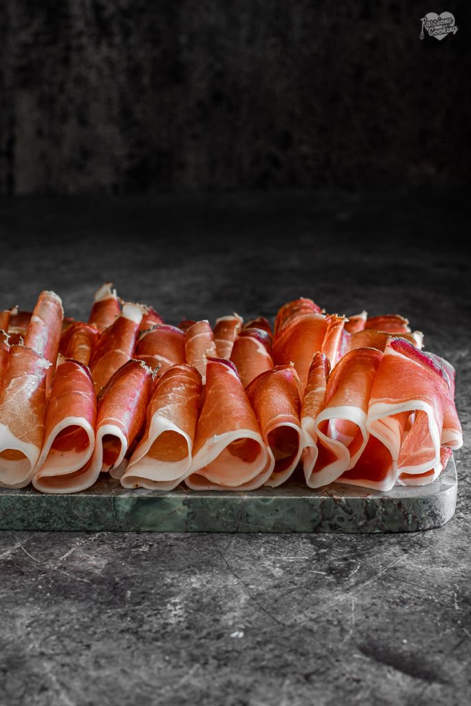 Mini tarte tatin con cebollas y Speck Alto Adige IGP