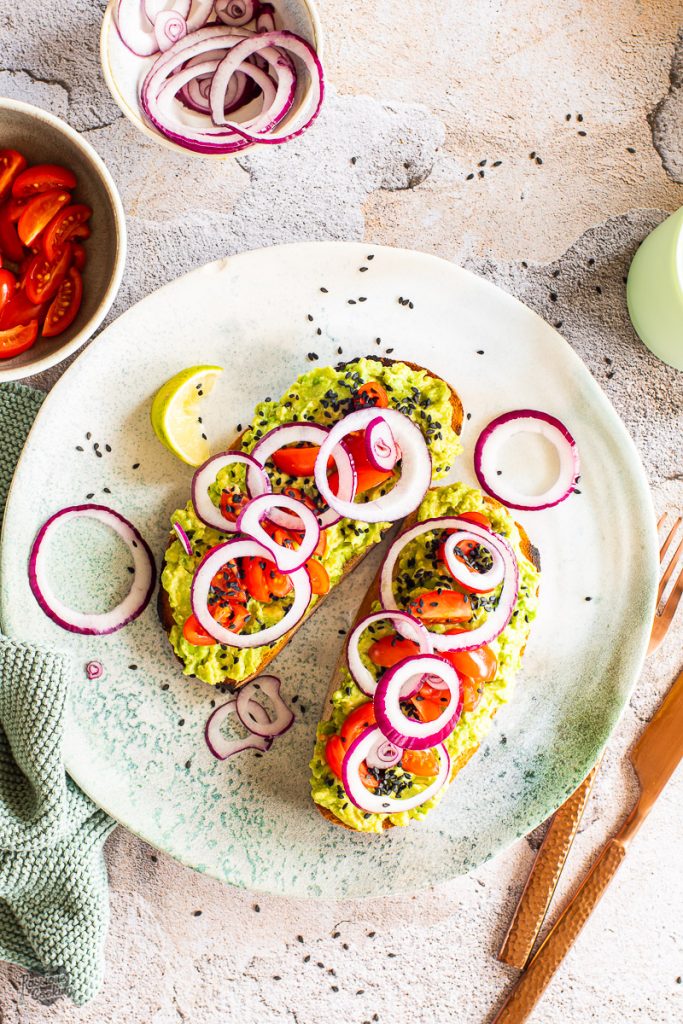 Tostada de aguacate