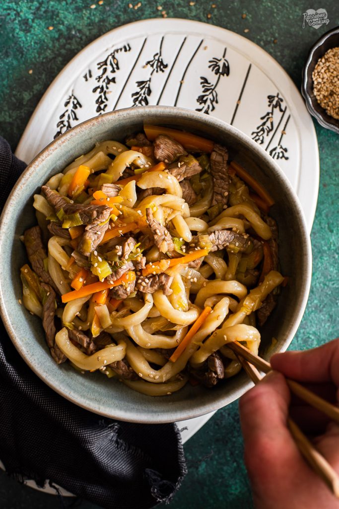 Udon con ternera y puerros
