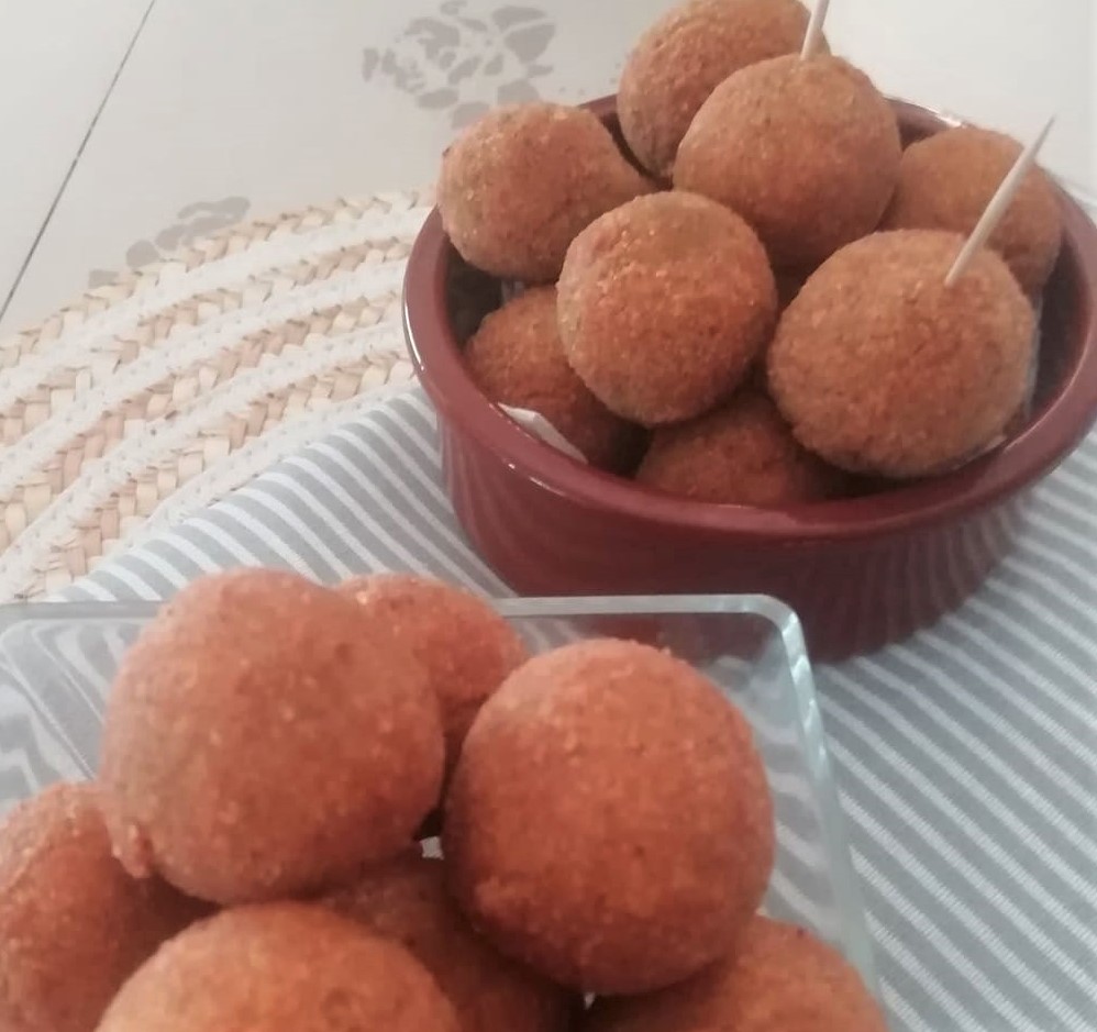 ACEITUNAS FRITAS rellenas de atún