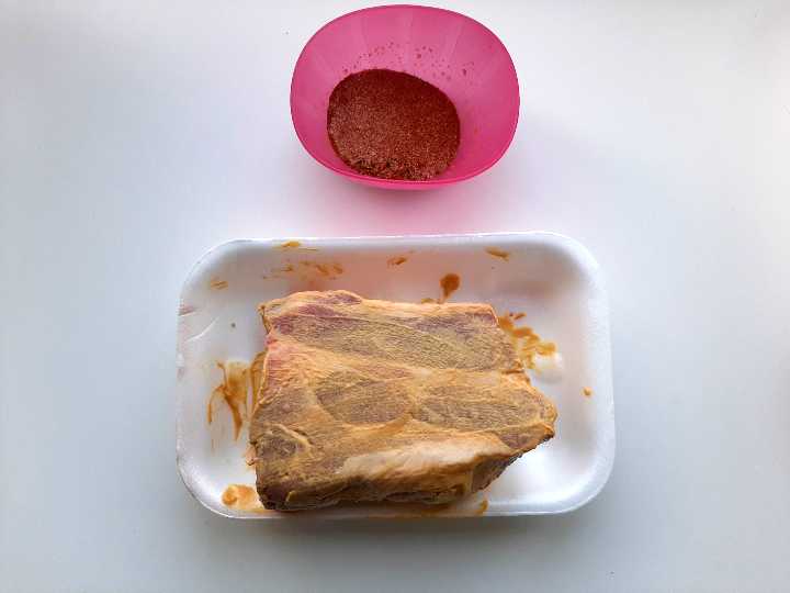 aguja untada con mostaza