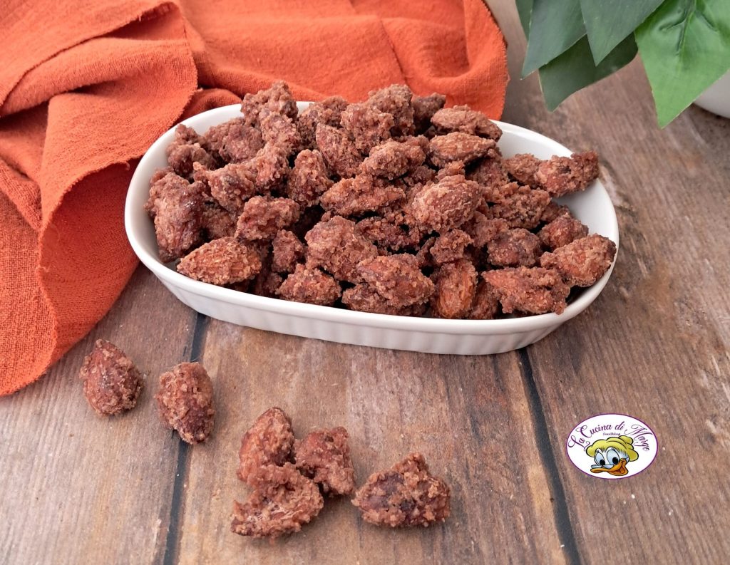 Almendras garrapiñadas con cacao