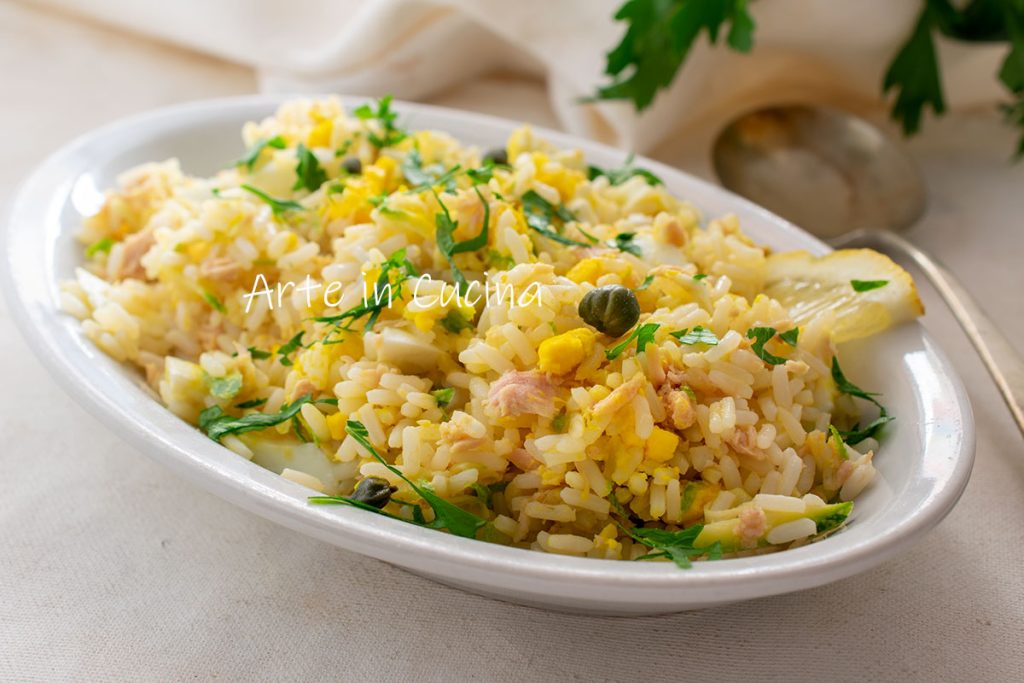 Arroz frío al limón y atún con calabacines