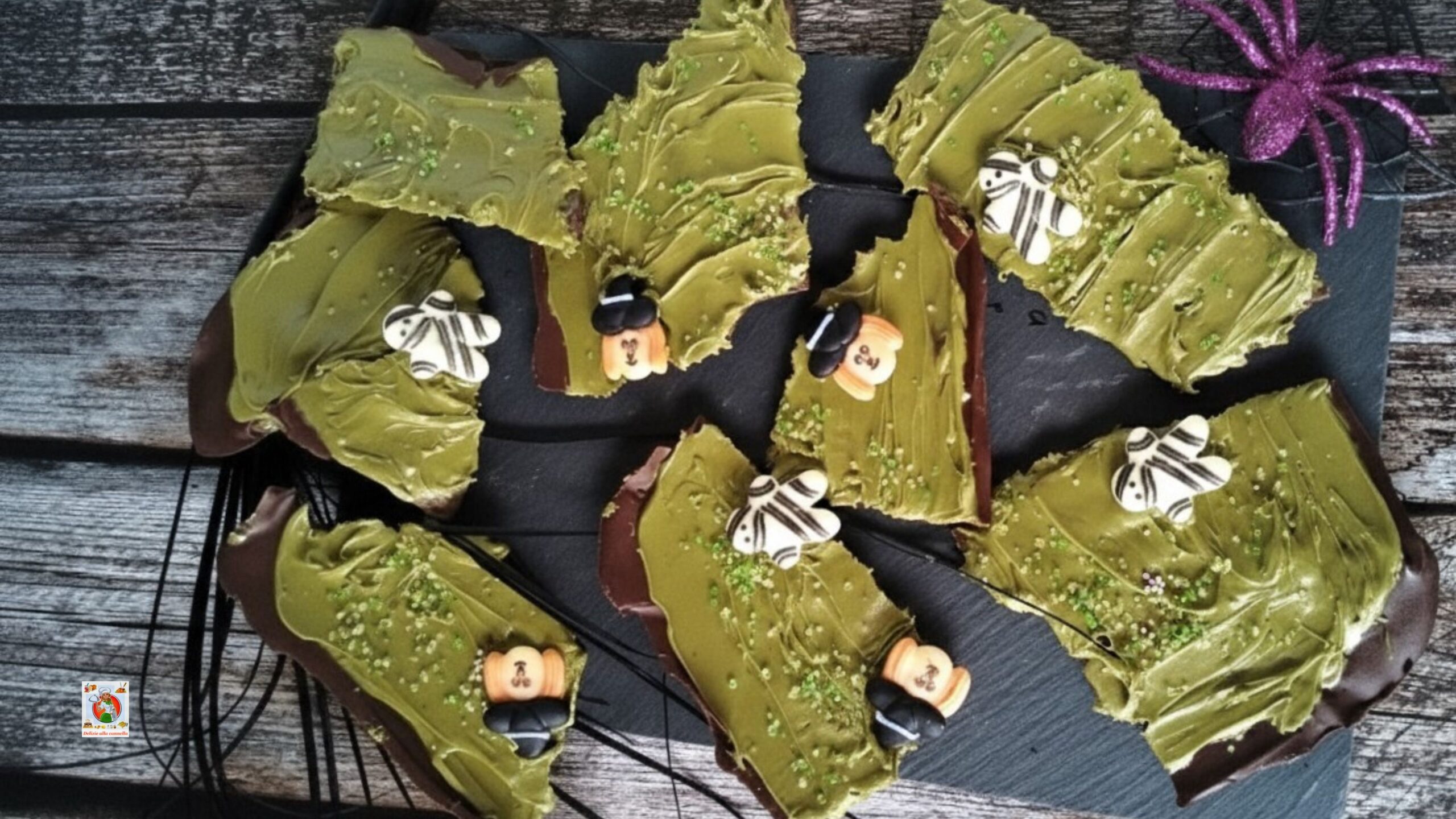 Barritas de Halloween de chocolate y pistacho