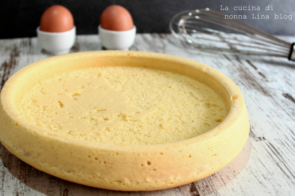 Tarta blanda para rellenar