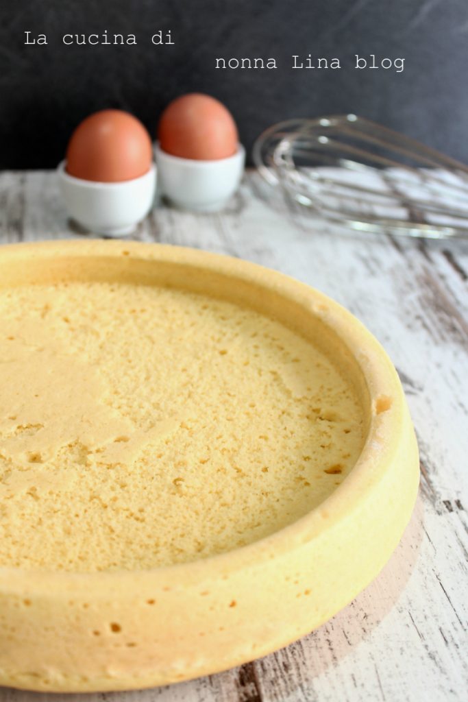 Tarta blanda para rellenar