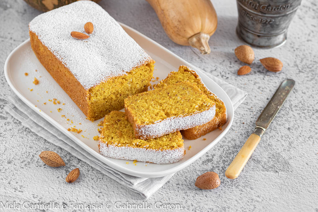 Bizcocho de calabaza y almendras sin mantequilla, muy esponjoso