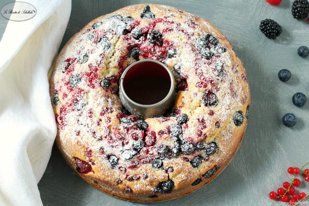 Bizcocho de frutos del bosque y mascarpone