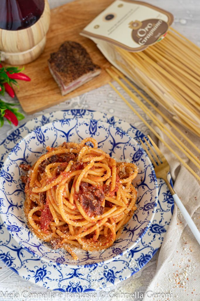 bucatini a la amatriciana