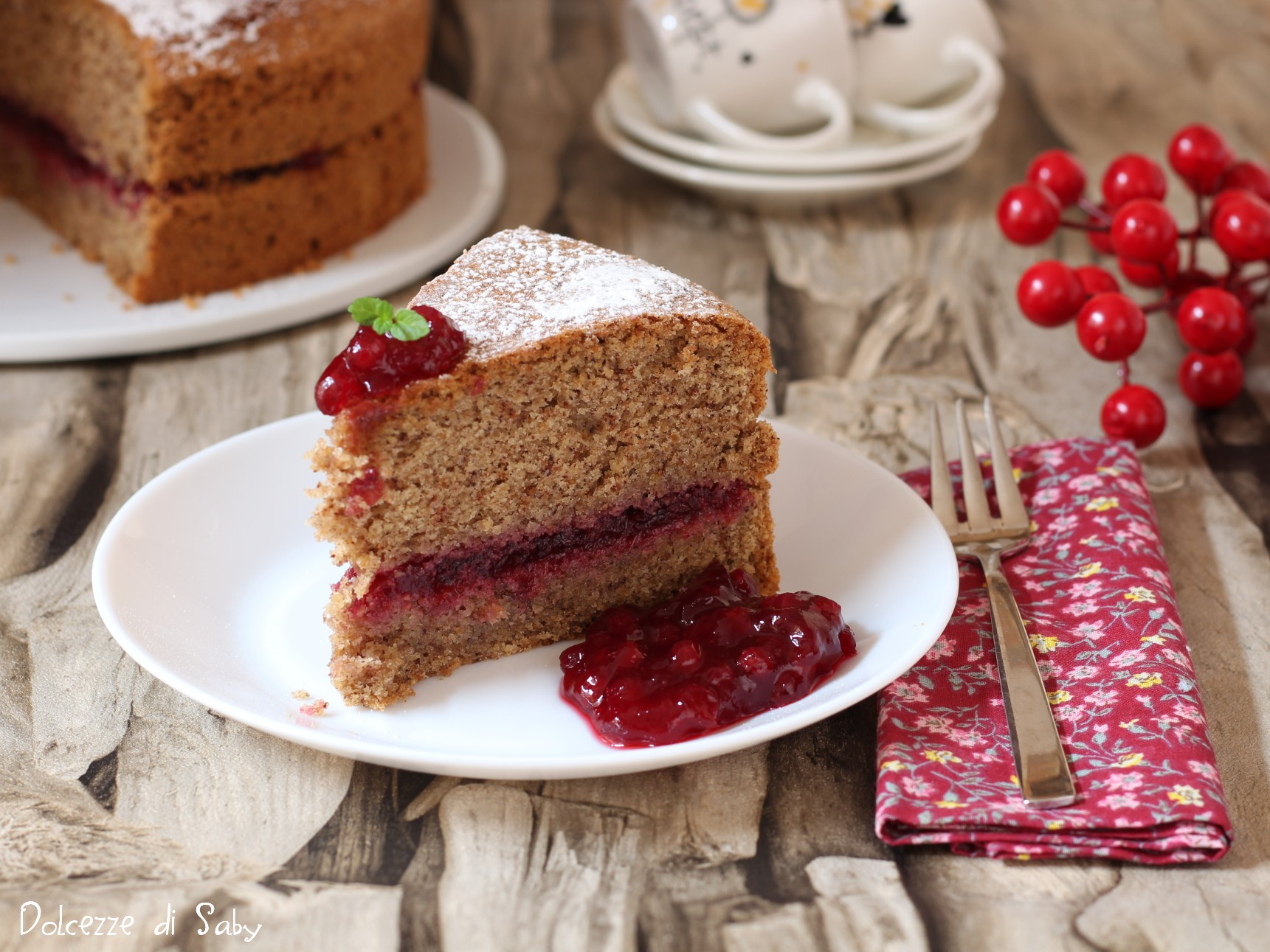 Tarta de trigo sarraceno (Buchweizentorte mit Preiselbeeren)