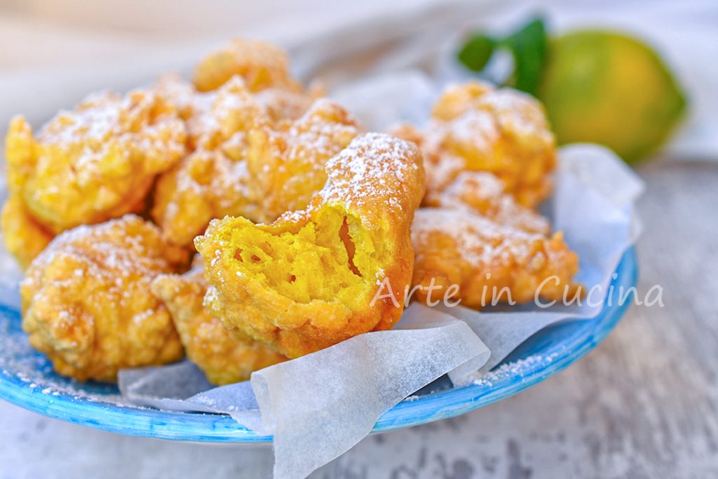 Buñuelos al limón esponjosos y rápidos