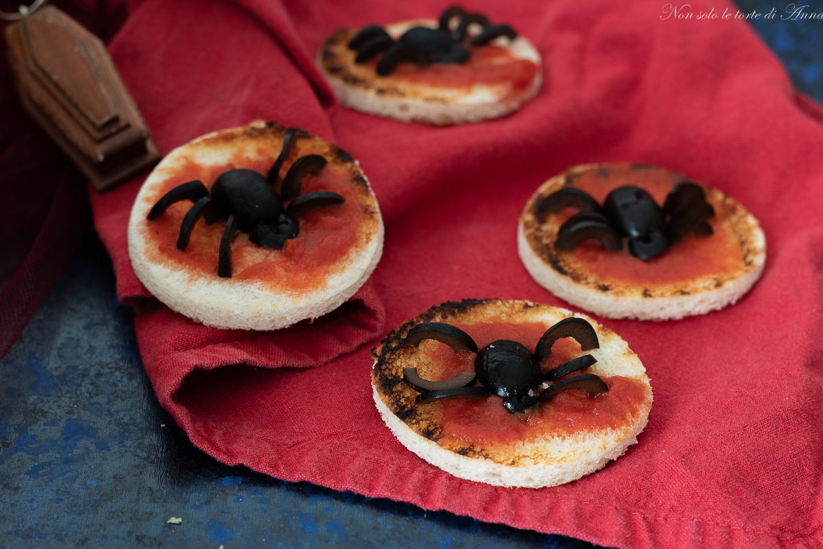 Canapés de araña para Halloween