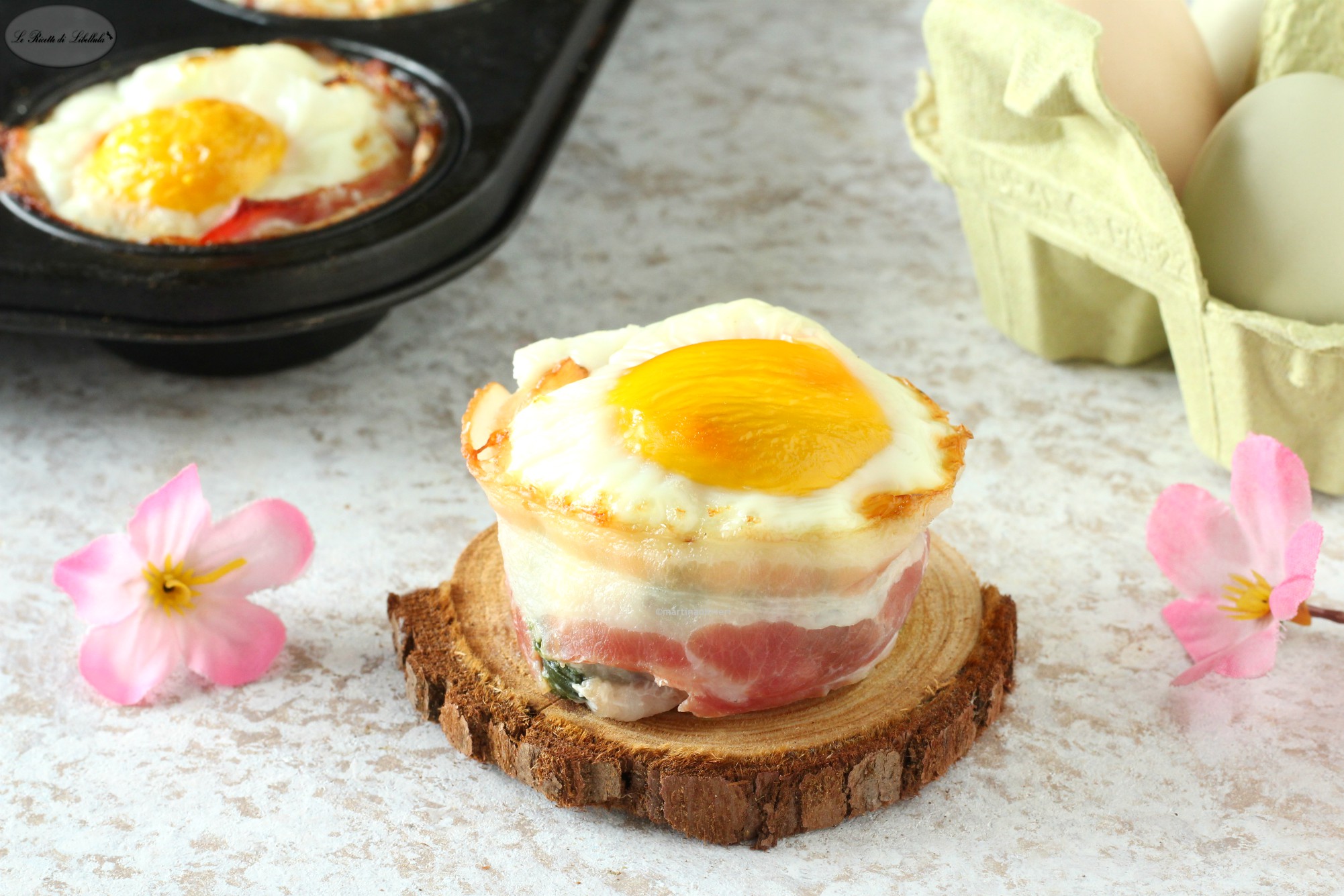 Cestas de bacon y huevos