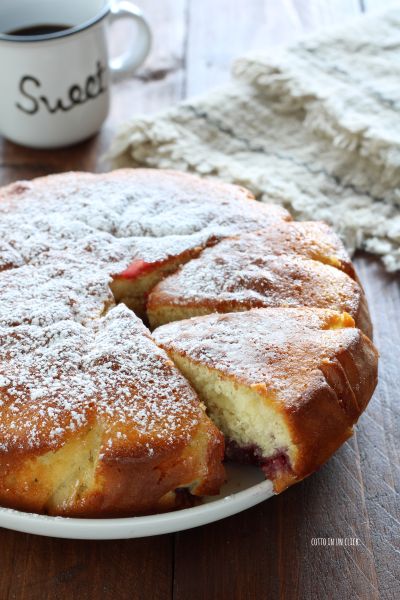 cocina la tarta en el horno, deja enfriar y espolvorea con azúcar glas