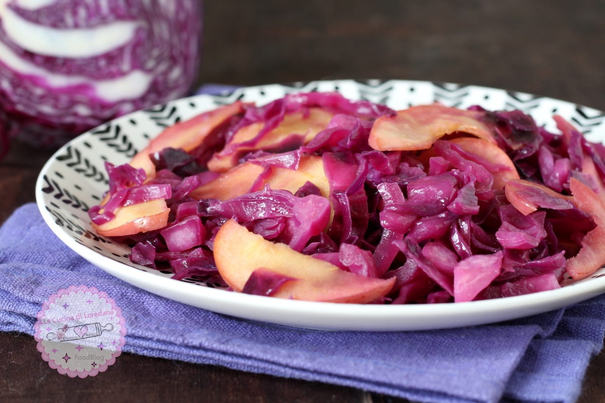 COL ROJA CON MANZANAS A LA SARTÉN una receta imperdible