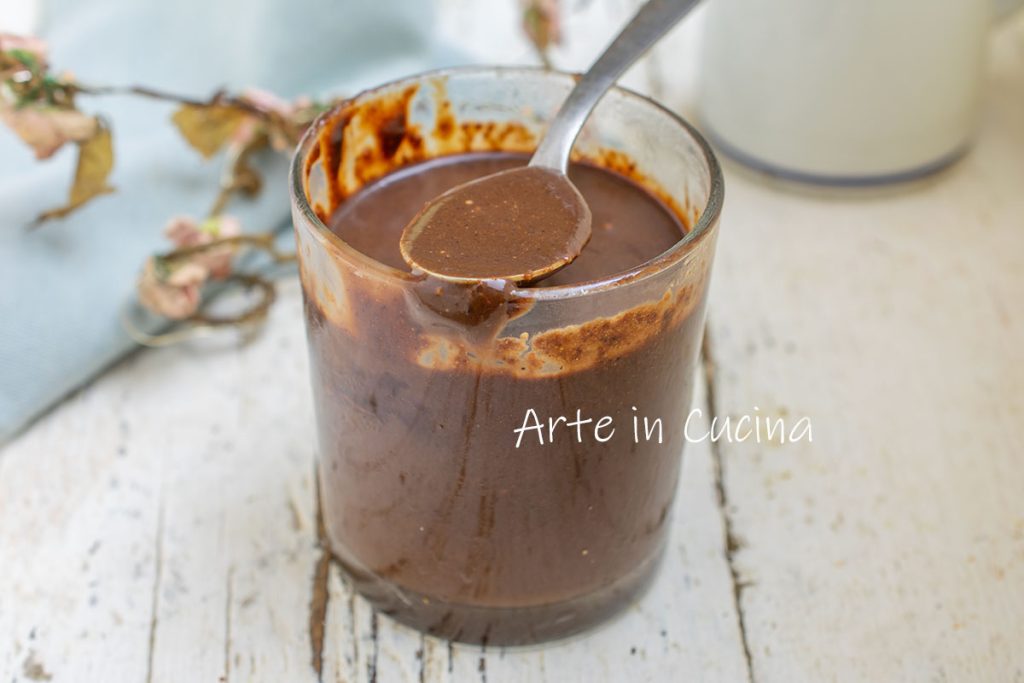 Crema de avellanas para untar hecha en casa