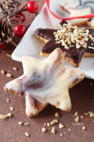 dejar solidificar el chocolate antes de empaquetar las galletas y disfrutarlas