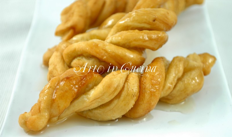 ORIGLIETTE SARDAS o TRIZZAS dulces de CARNAVAL