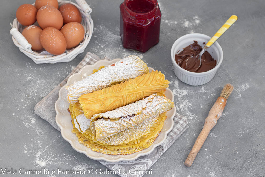 Neole suaves abruzzesas cocidas con el hierro con la receta original