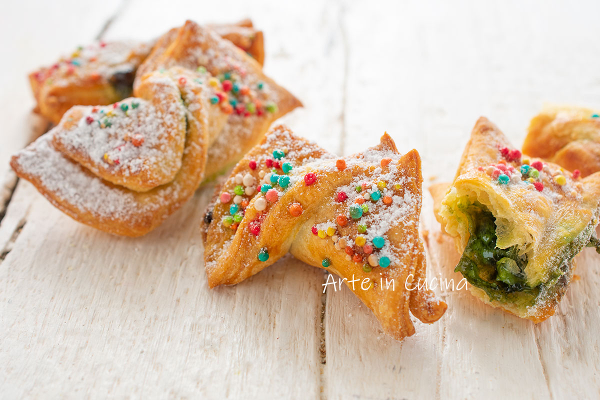 Lacitos de chiacchiere al pistacho