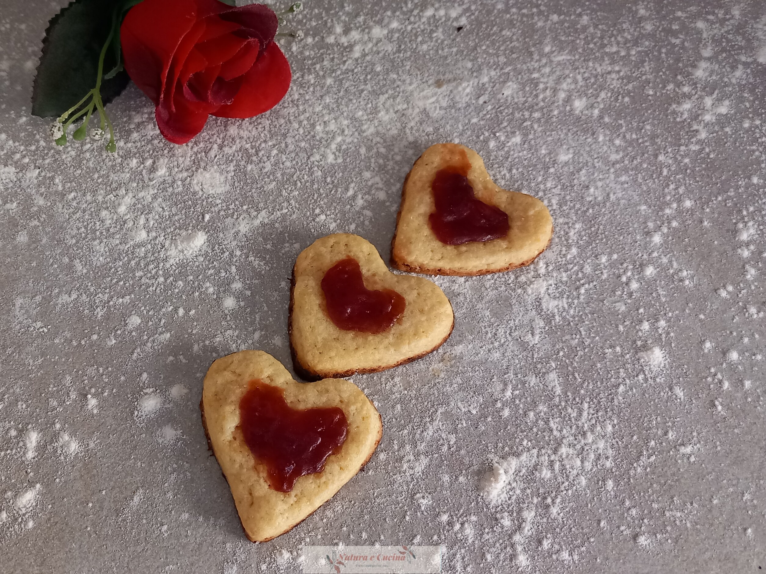 Galletas de corazón rojo
