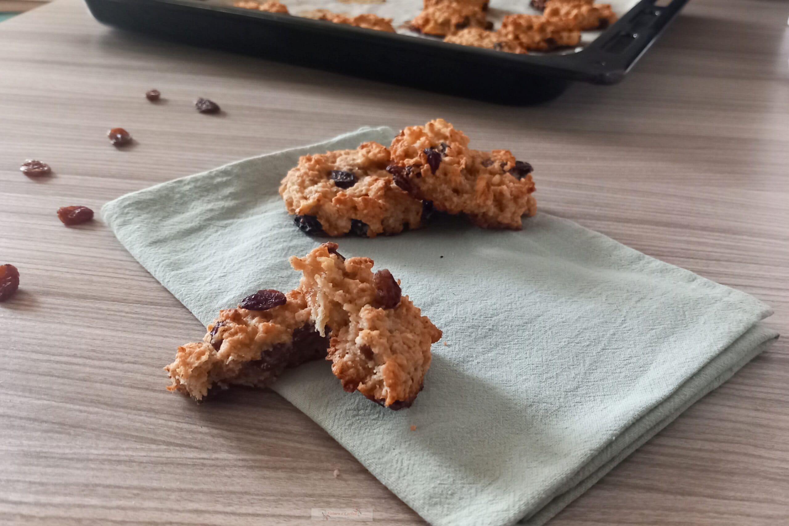 Galletas de avena con manzanas y pasas
