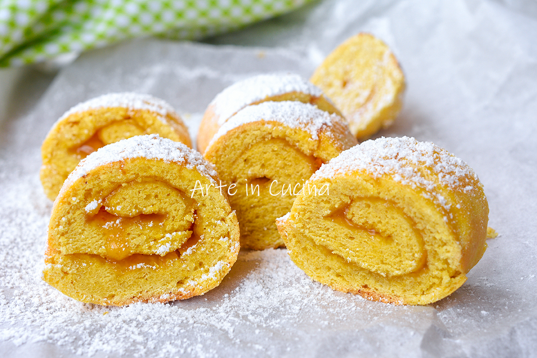 Galletas enrolladas al aceite con mermelada