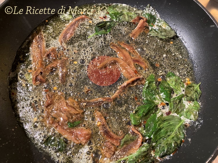 Linguine con anchoas