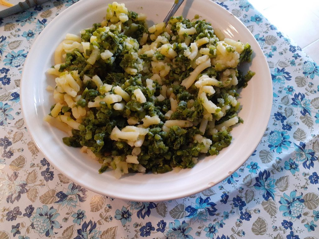 Patatas y judías verdes trituradas