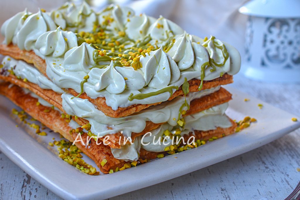 Milhojas de pistacho con mascarpone