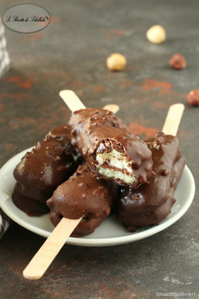 Mini helado en palo con mascarpone y chocolate