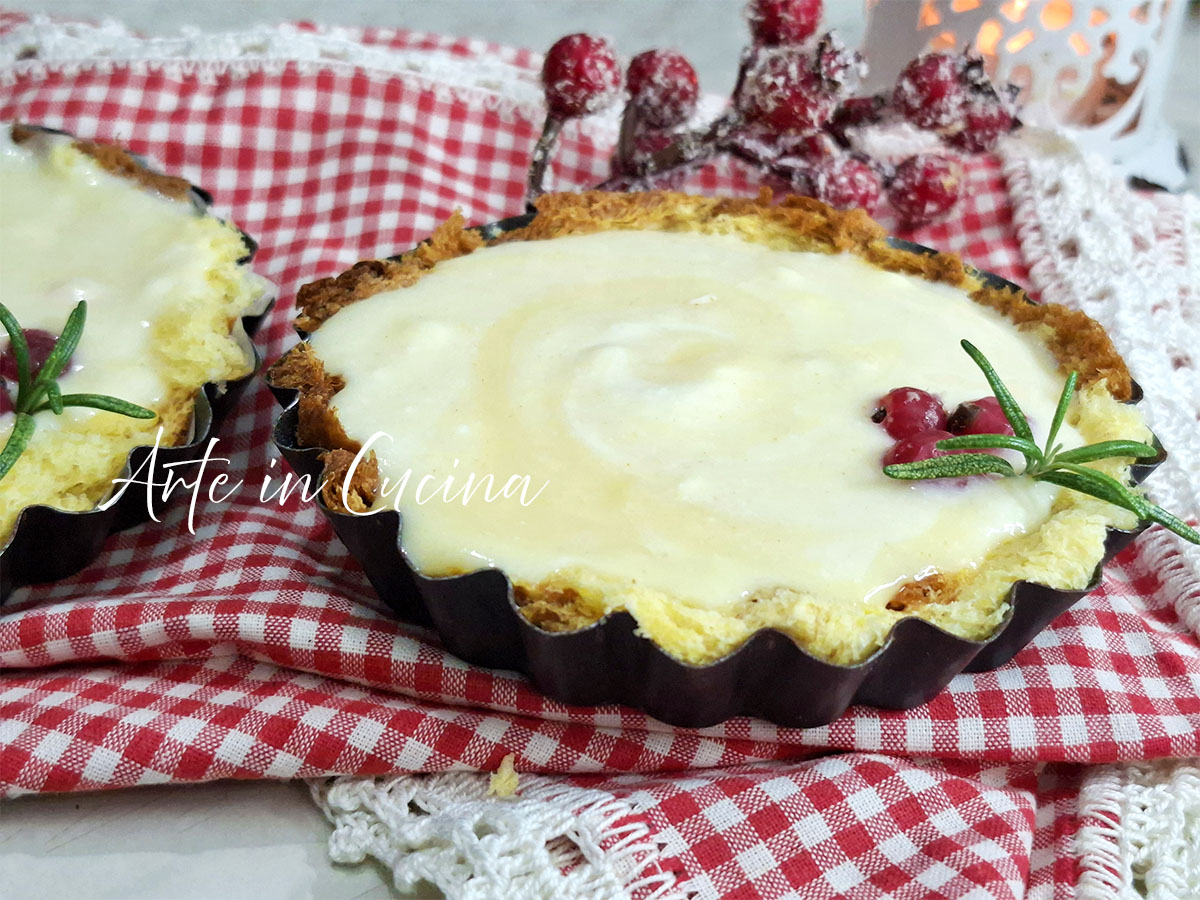 MINITARTAS de PANDORO con crema diplomática
