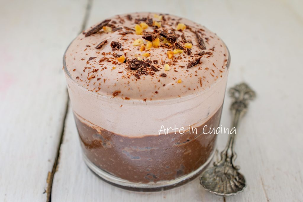 Mousse de chocolate y avellanas