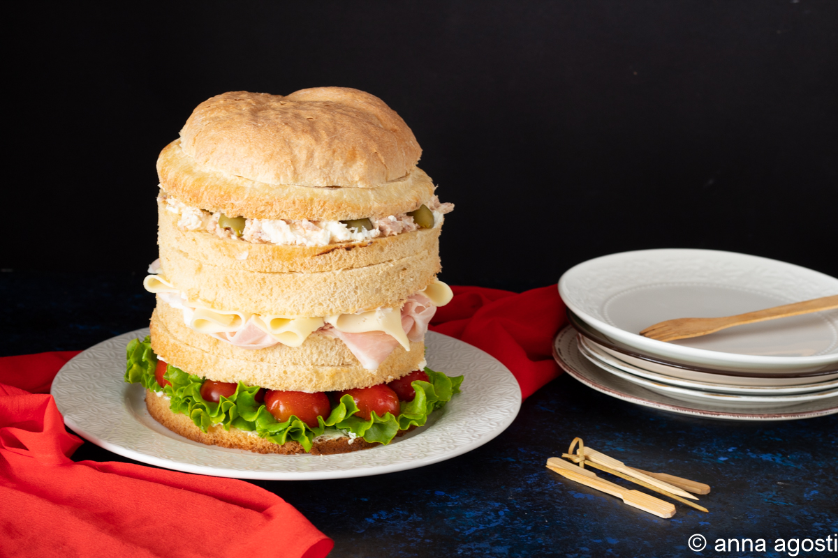 Panettone gastronómico relleno