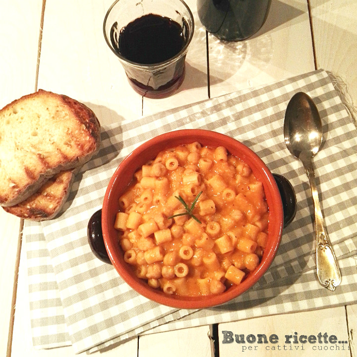 pasta y garbanzos clásica