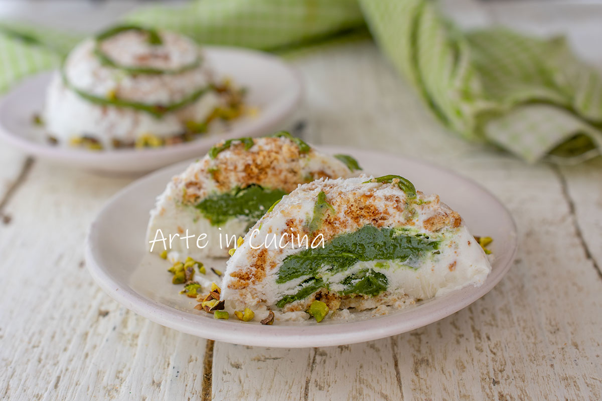 Pastelitos rápidos de amaretti y pistacho