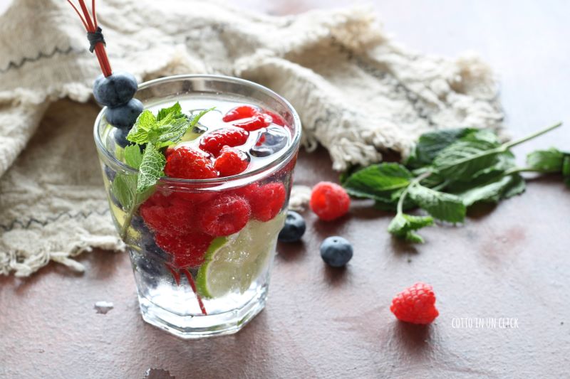 bebida refrescante hecha en casa