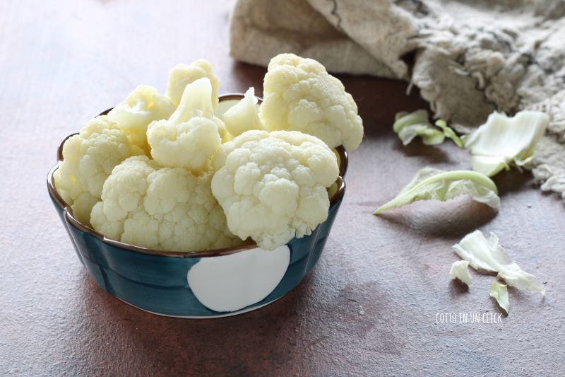 coliflor al vapor en olla a presión eléctrica