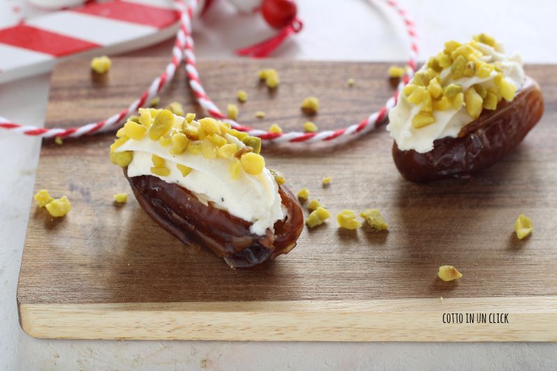 Dátiles rellenos navideños