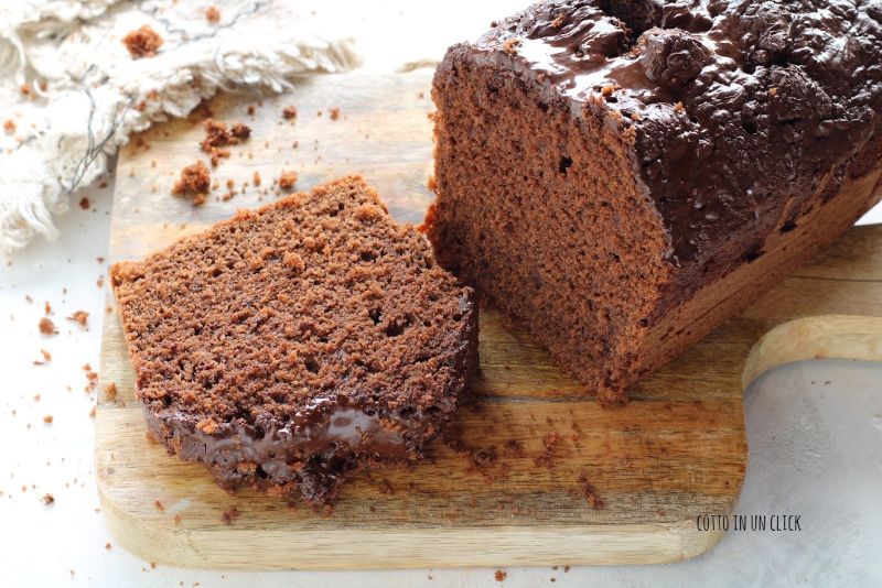 Plumcake de cacao muy esponjoso sin lactosa