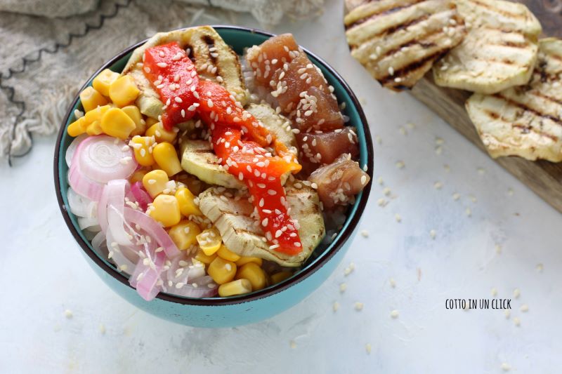 poke atún y verduras