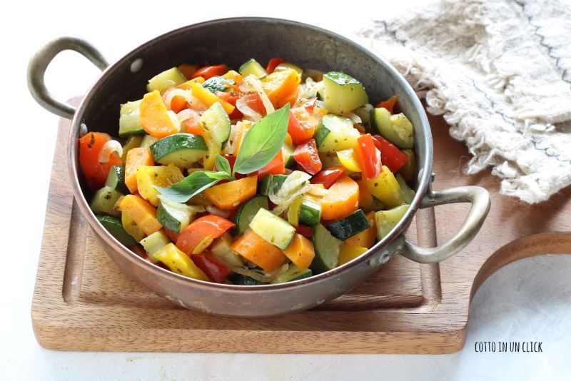 Verduras salteadas crujientes