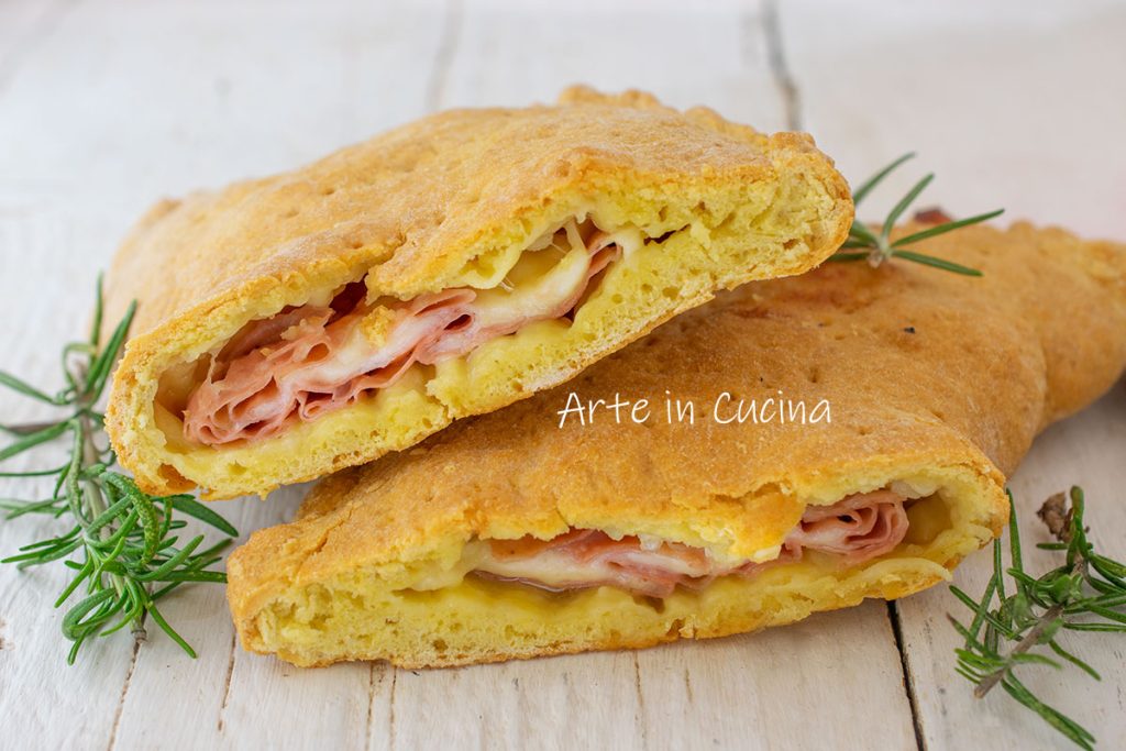 Pizza rápida rellena sin horno con mortadela