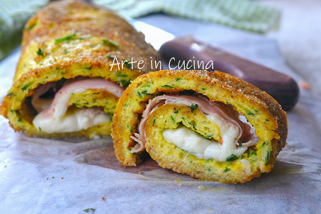 Rollo de tortilla de calabacines empanado al horno