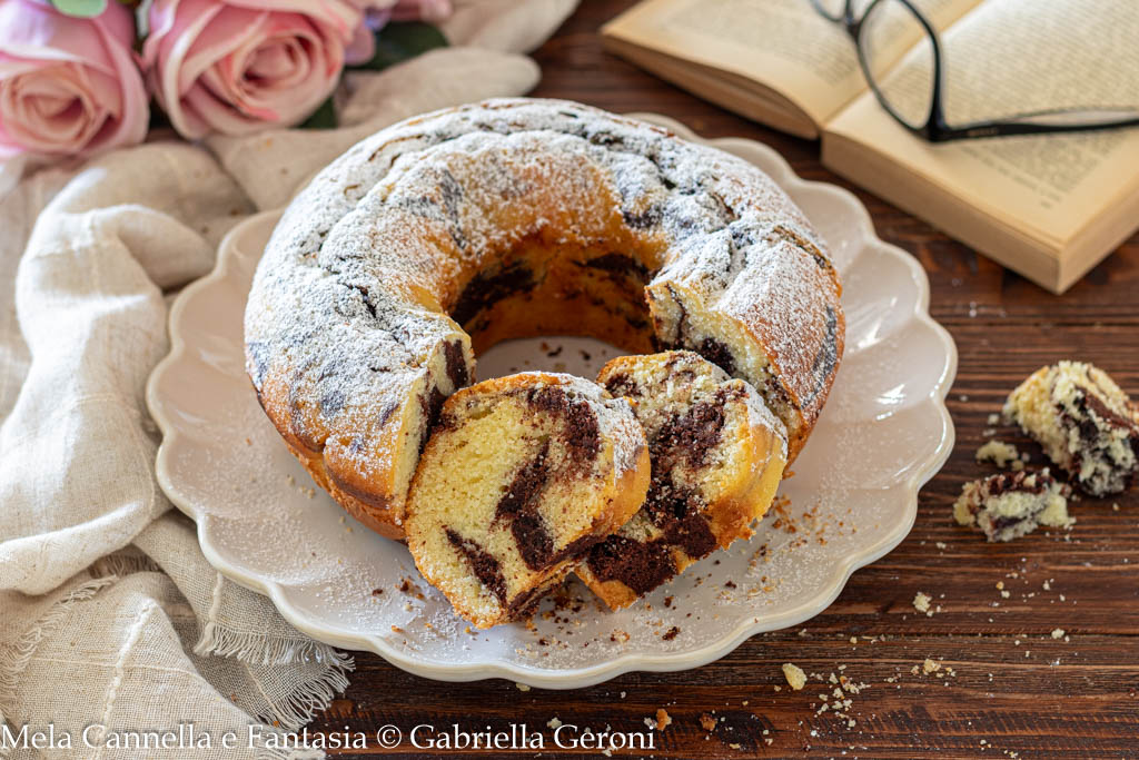 Rosca bicolor de yogur muy esponjosa