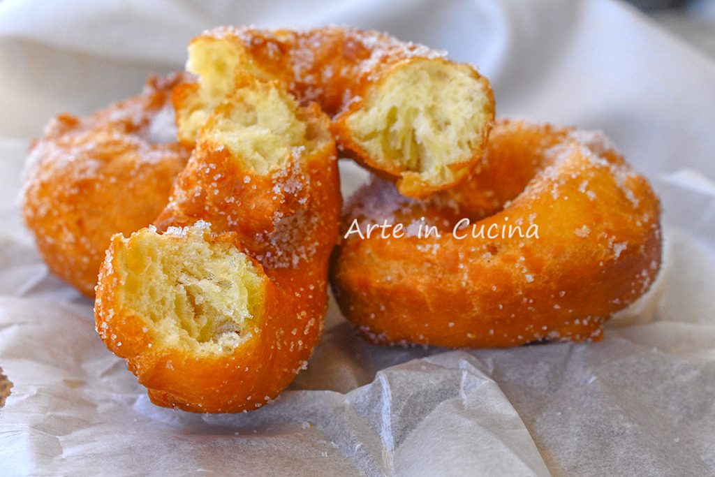 Rosquillas muy esponjosas con levadura seca